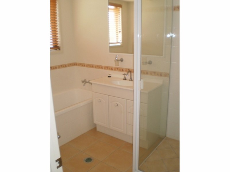 6 Magnolia Court, Frenchville QLD 4701